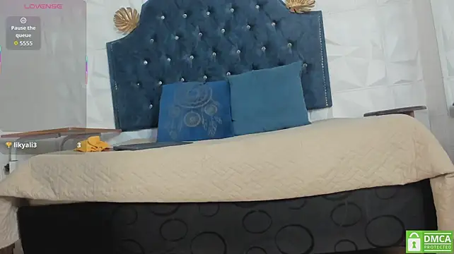 Chloe_moon1 live cam preview