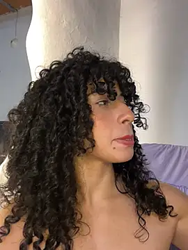 Miily_0 live cam on StripChat
