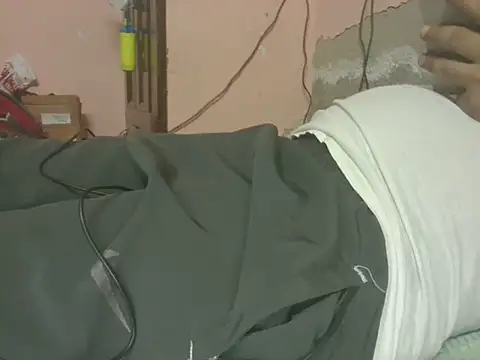 desi_couple85 (G milf) - Outfit Change