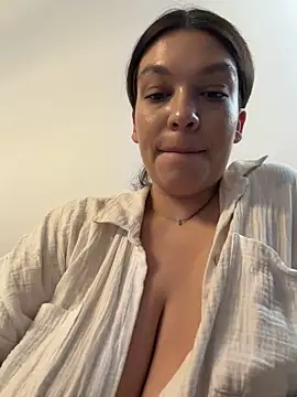 clarapasssion (F young) - sloppy blowjob