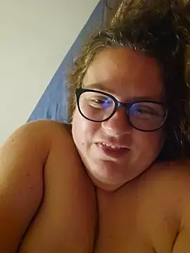 PlumpNPlayfulNatalie