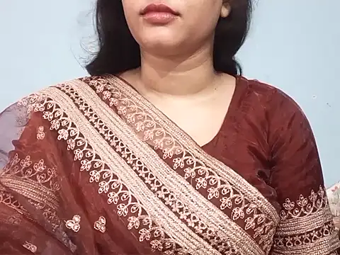 Adhiti_1 live cam preview