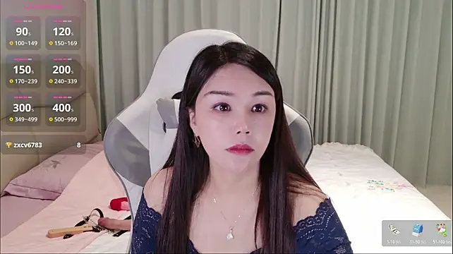 xiaoxiao_6868's live room