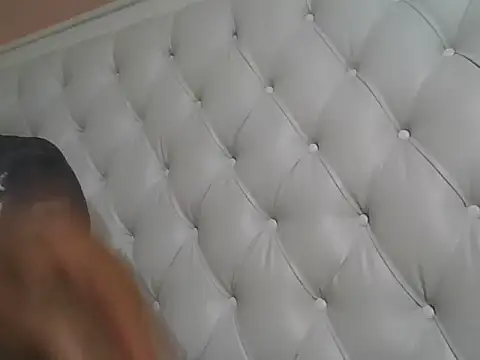 naughtypetite1