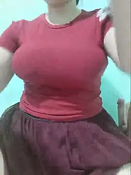 Shine_Mai