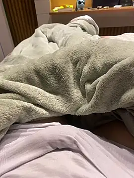 Hjsjsjsjjd live cam on StripChat