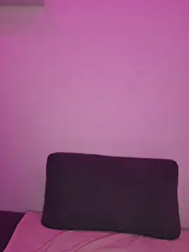 LeoyNicky98 live cam preview