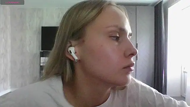 Annie_Cohn