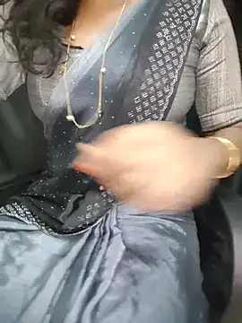 Tamilmallu-duskygirl03