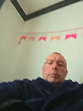 omene8 live cam preview