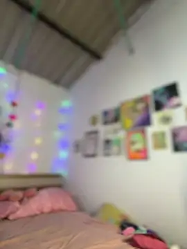 Simone_Miller webcam
