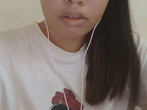ChubbyButty live cam on StripChat