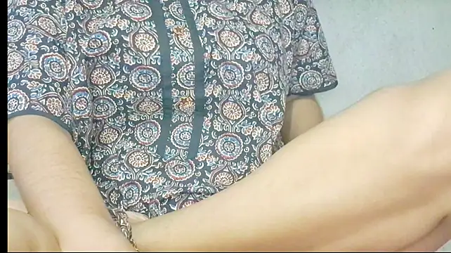 PARIYA_01