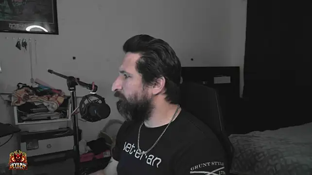 DevilPup75_ live cam preview