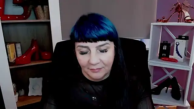 velvet_gloria