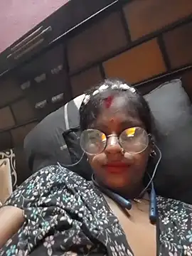 Hot_khusi753