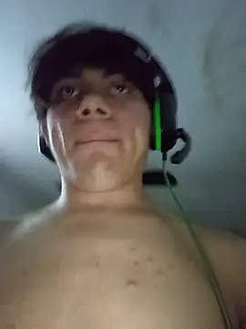 Isaias18RT live cam preview