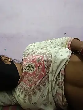 Seema_03 live cam preview