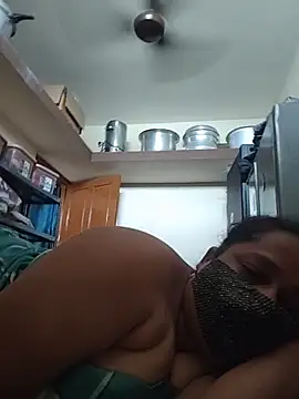 tamil_shruthi live cam preview