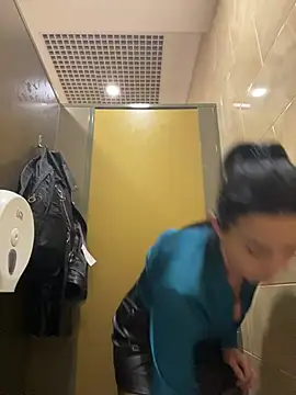 CrazzyChicks
