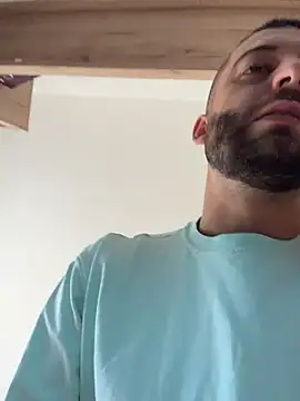 Pablo_Hornyguy95 live cam
