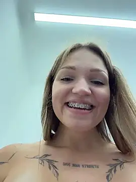 StreetSquirt's live cam