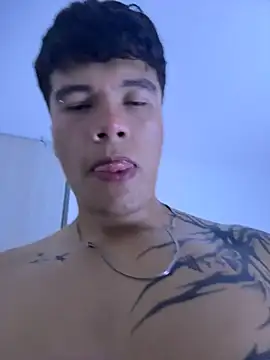 logan_smith1 (M young) - Cum show with the door open