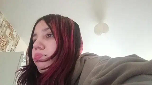 IronicBuckle live cam on StripChat