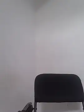 Rocky_2 live cam on StripChat