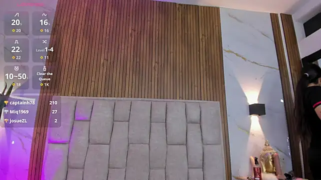 SckarletBloom live cam on StripChat