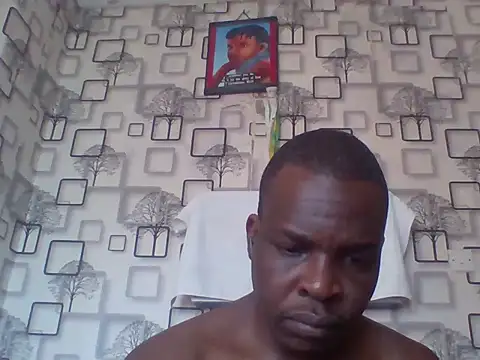 Chumba_001 live cam on StripChat