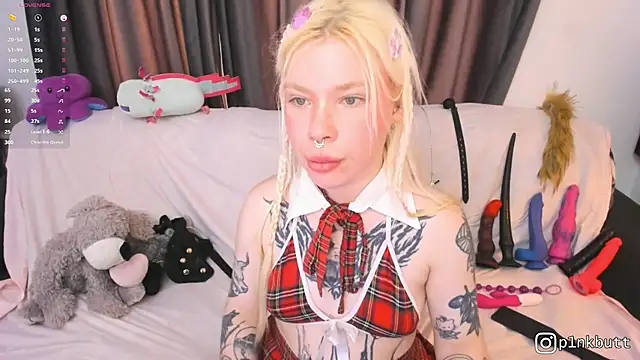 HelenGoat live cam on StripChat
