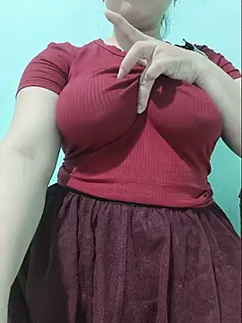 Shine_Mai