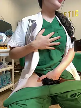 secretly_masturbating (G young) - make me orgasm at the clinic/クリニックでオーガズム