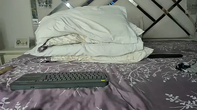 maybelline69 live cam preview
