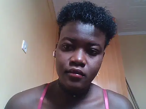 Pretty-Leaa