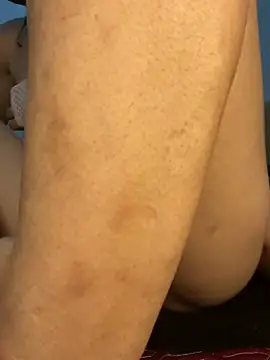 FUXFUX live cam preview