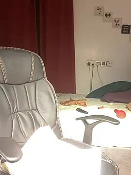 HangwithMiMa live cam preview