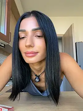 Vicky_luxe