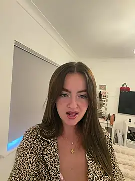 LolaSkyee