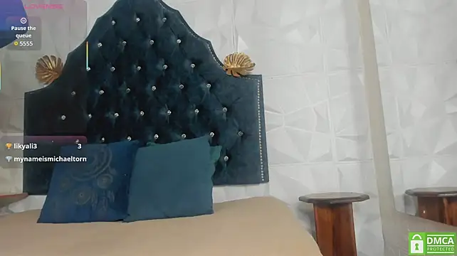 Chloe_moon1