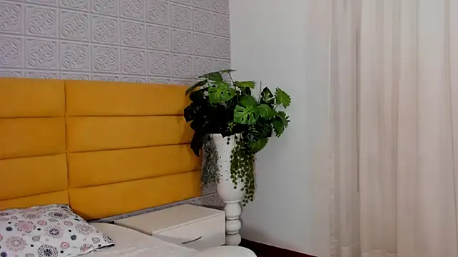 AlessiiaRose live cam preview