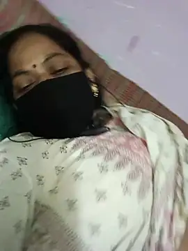 Seema_03 live cam preview