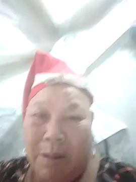 LoveMomy68 live cam preview