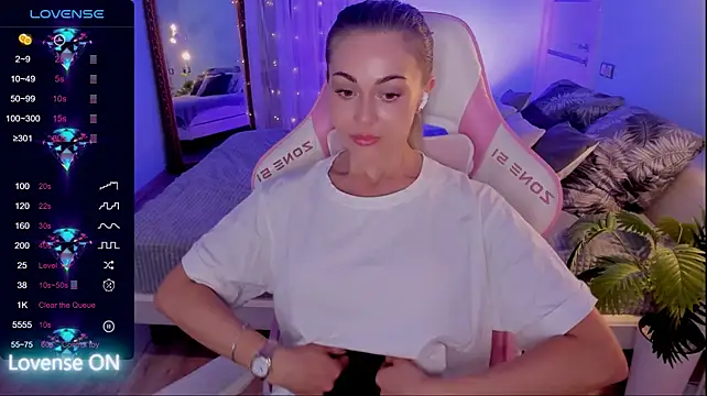 AdeleRoberts