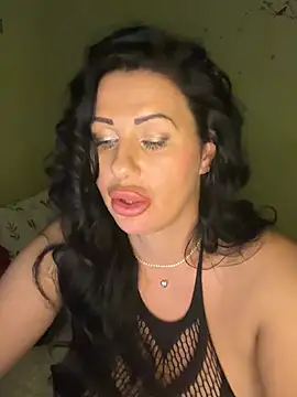 IRISWHITE17