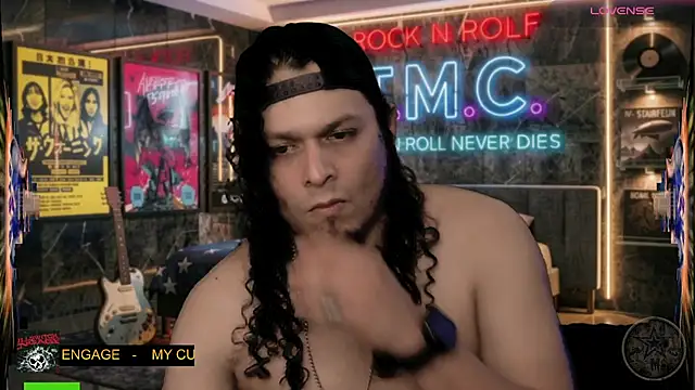 chino_roz live cam preview