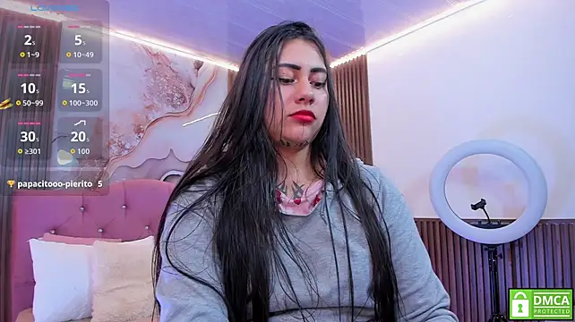 Kiara_tay live cam on StripChat