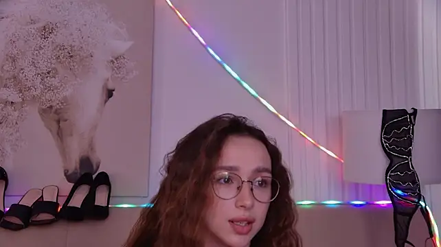 Emily_Simon