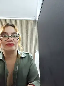 Camila_Luux